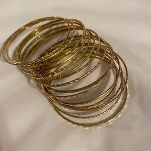 Fashion gold bangles